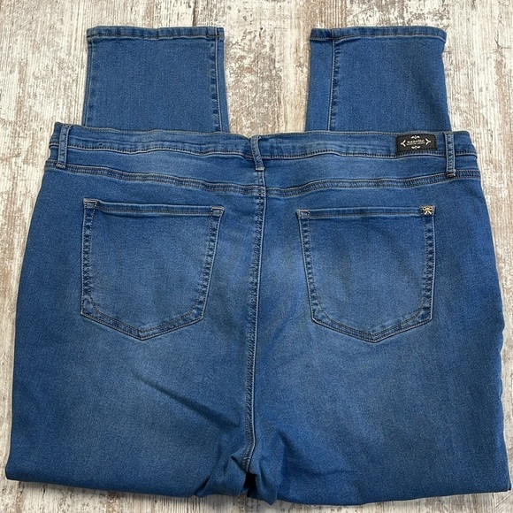 Nanette Nanette Lepore Belle High Rise Ankle Skinny Jeans Size 24 - Picture 4 of 7